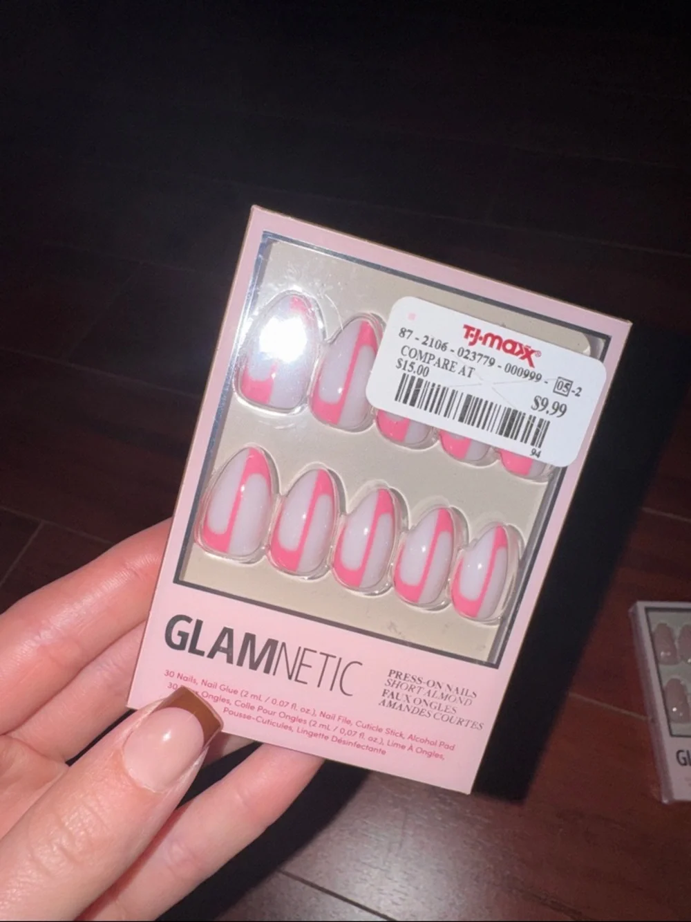 NIB GLAMNETIC nails - Picture 2 of 5